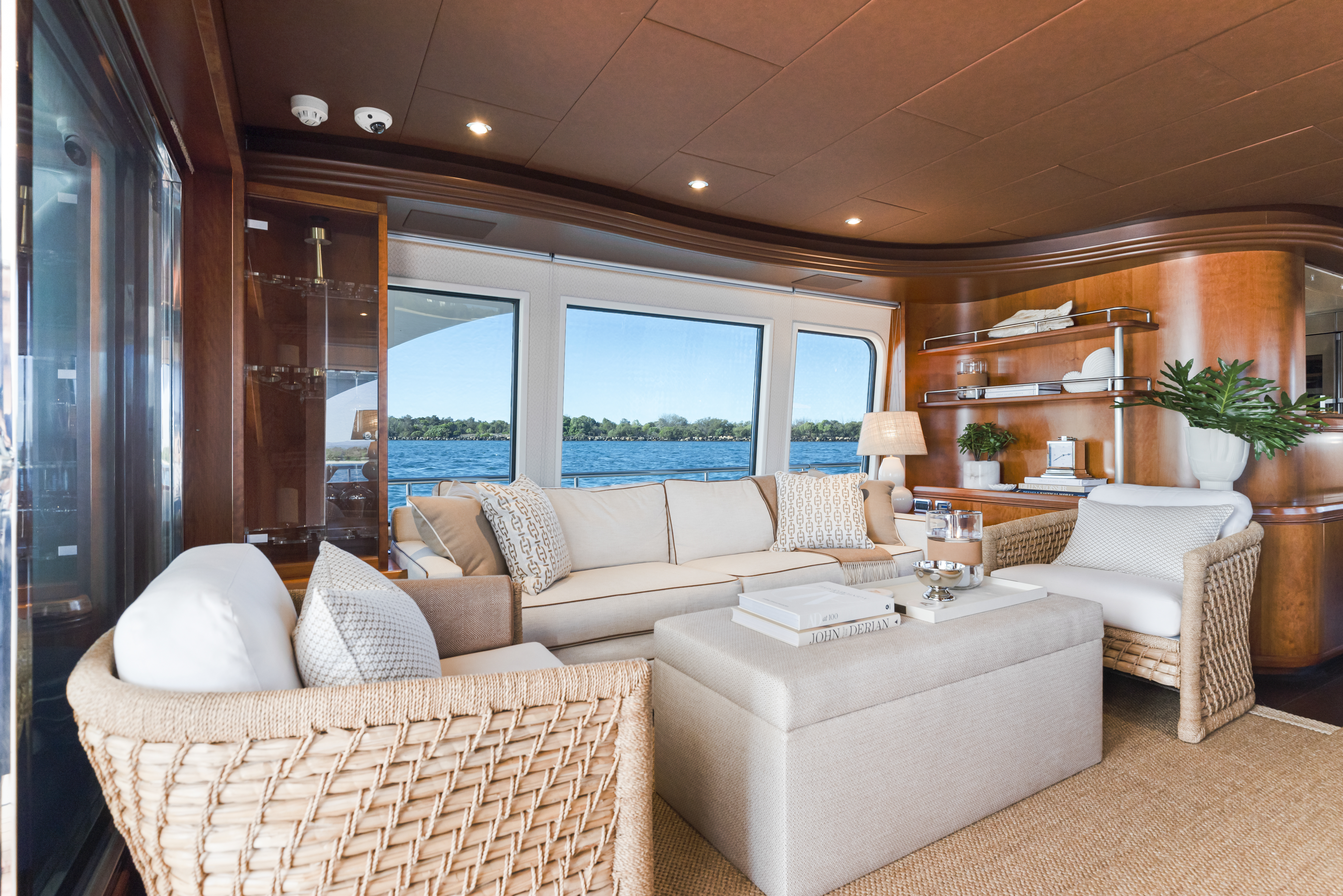 Aurora Luxury Superyacht Hire Sydney