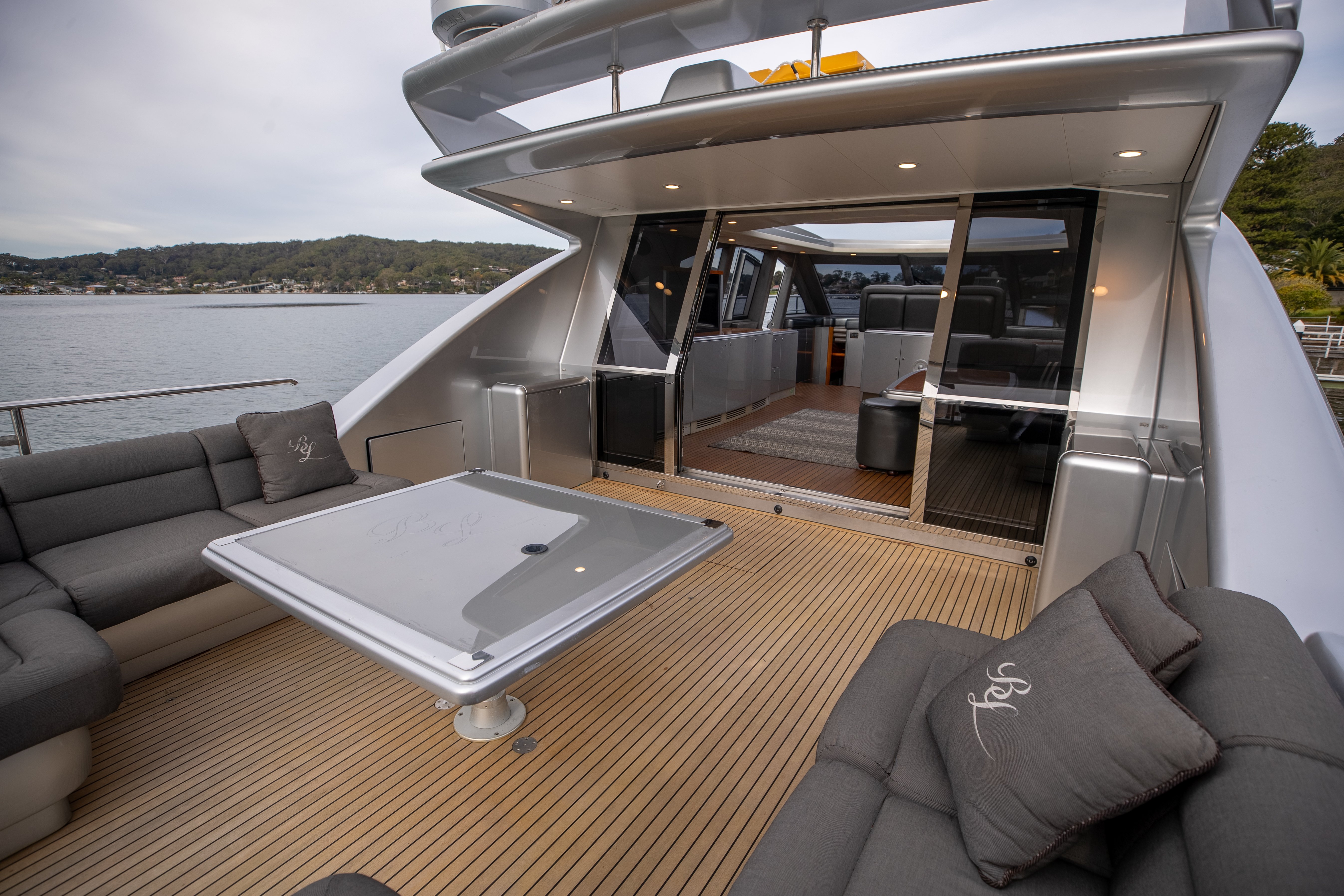 Bella Lacqua Luxury Boat Sydney