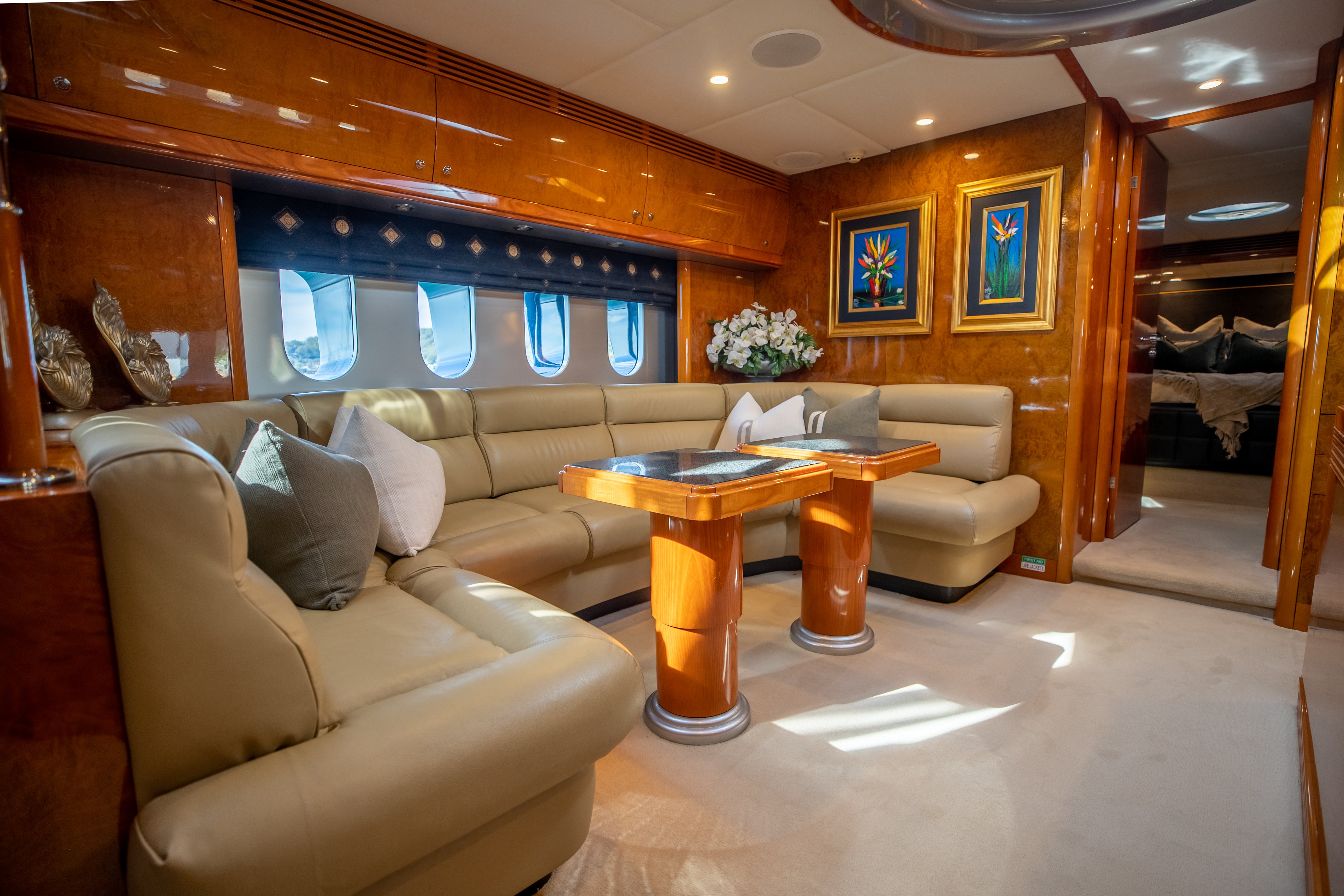 Bella Lacqua Luxury Boat Sydney