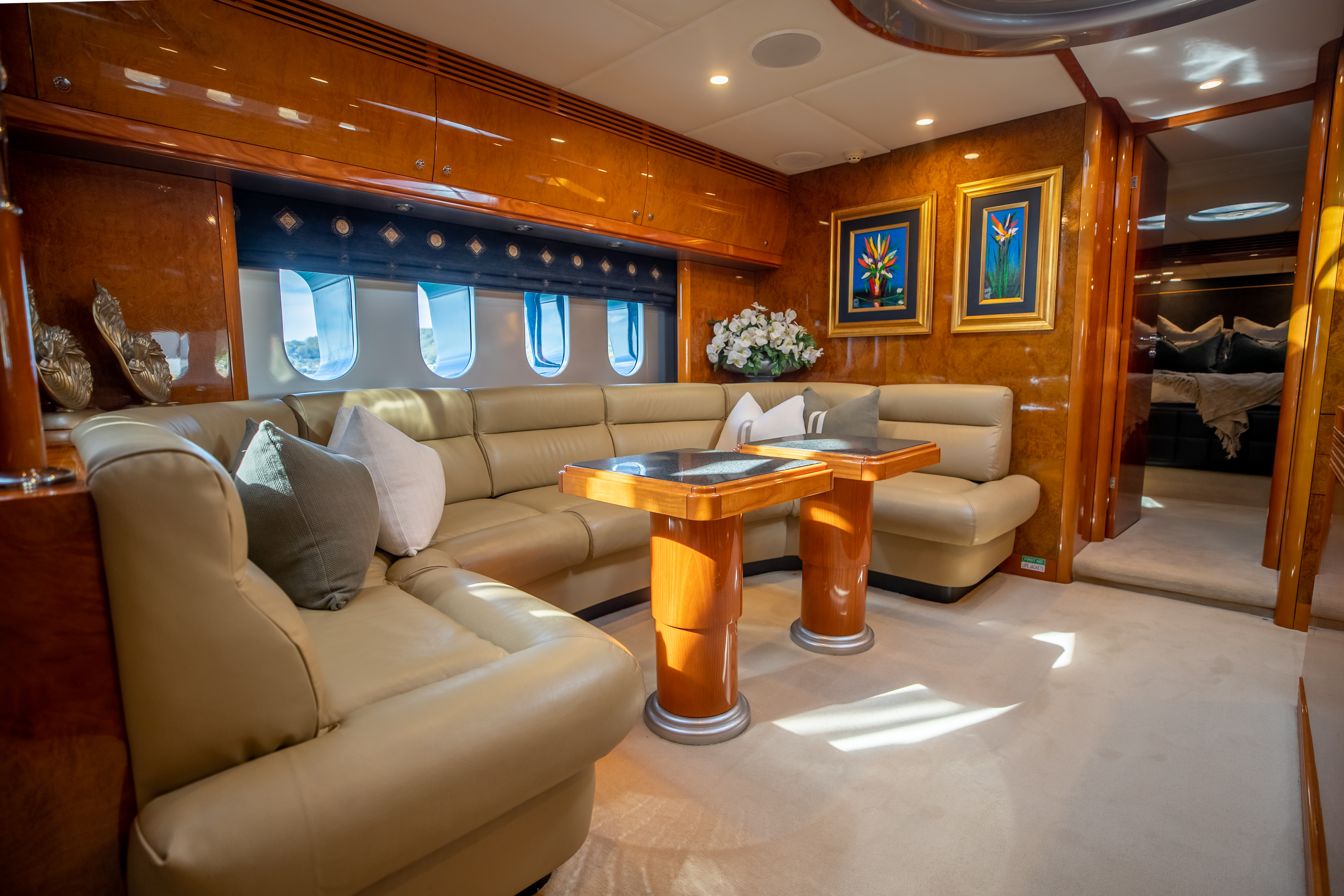 Bella Lacqua Luxury Boat Sydney