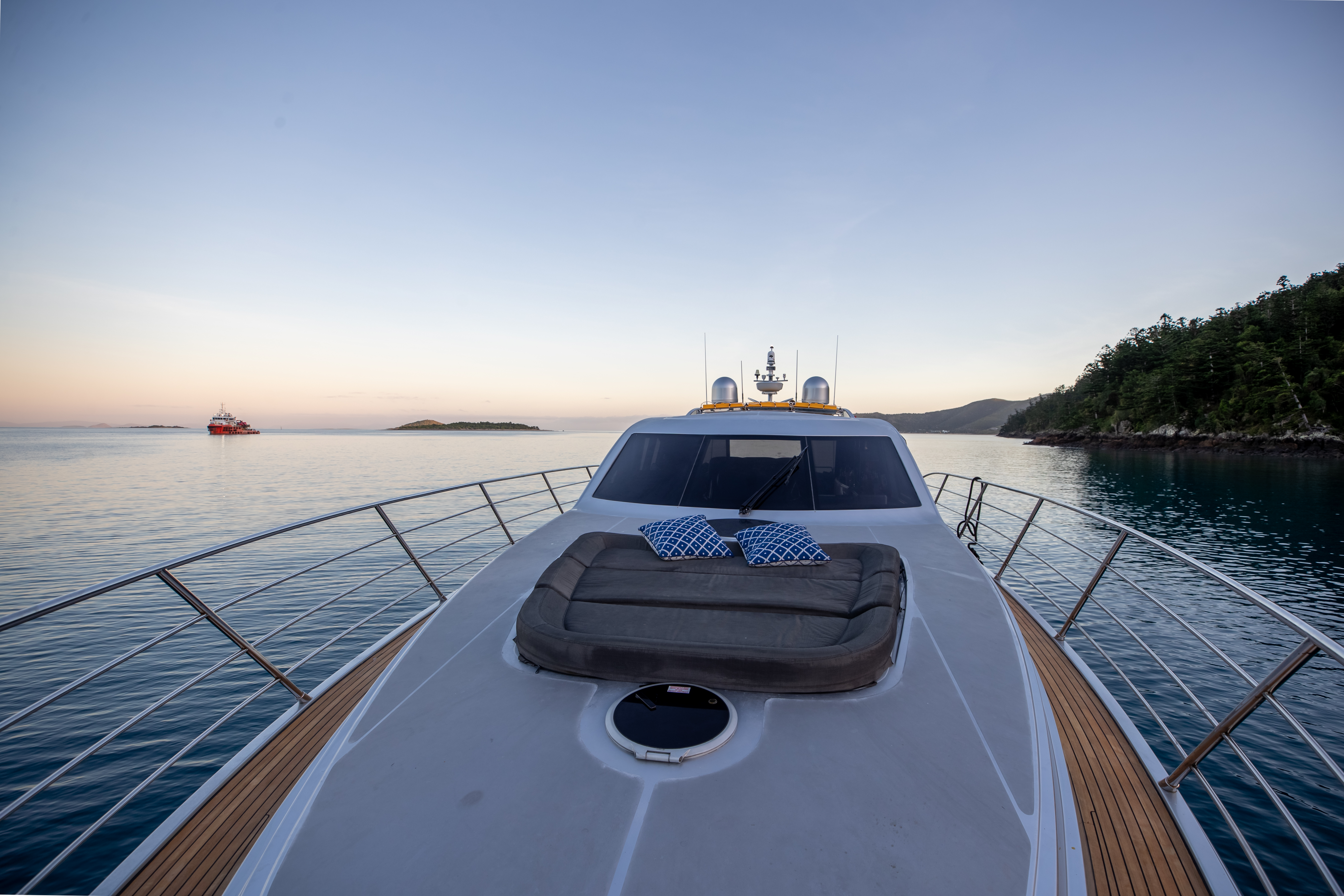 Bella Lacqua Luxury Boat Sydney