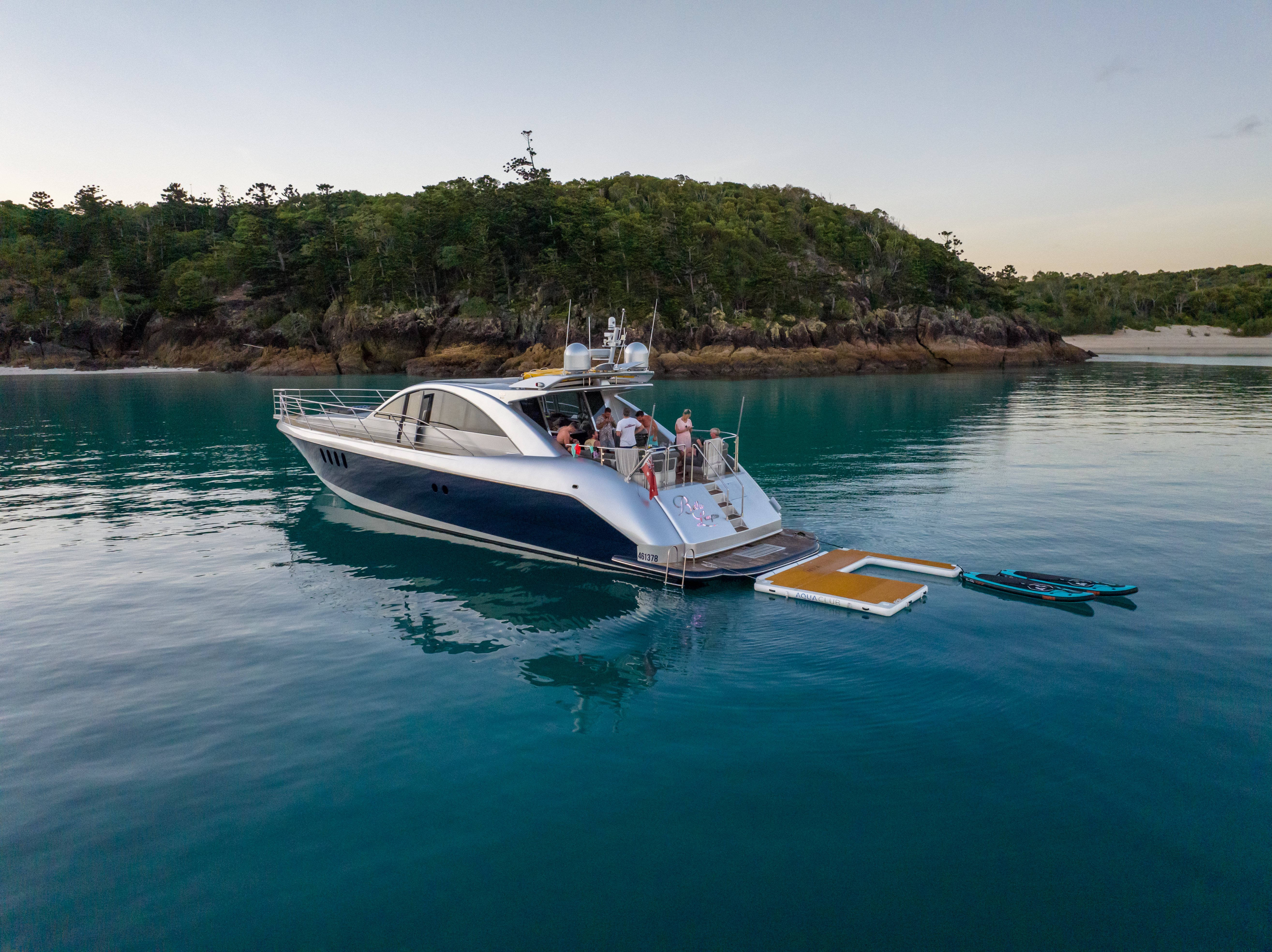 Bella Lacqua Luxury Boat Sydney