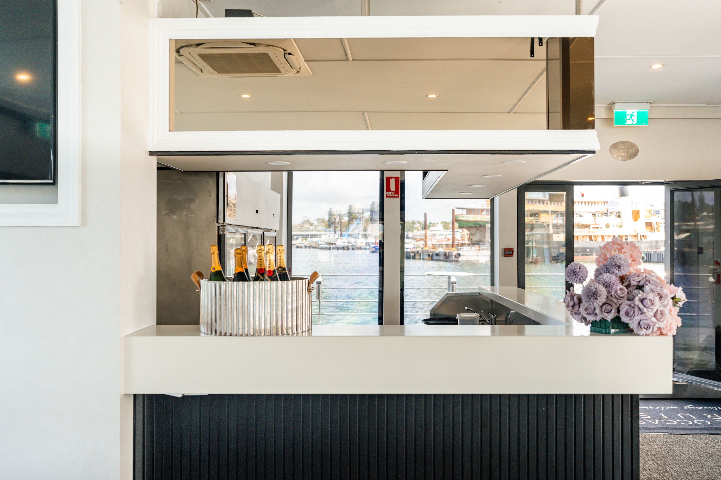 Bella Vista Luxury Function Boat Hire Sydney