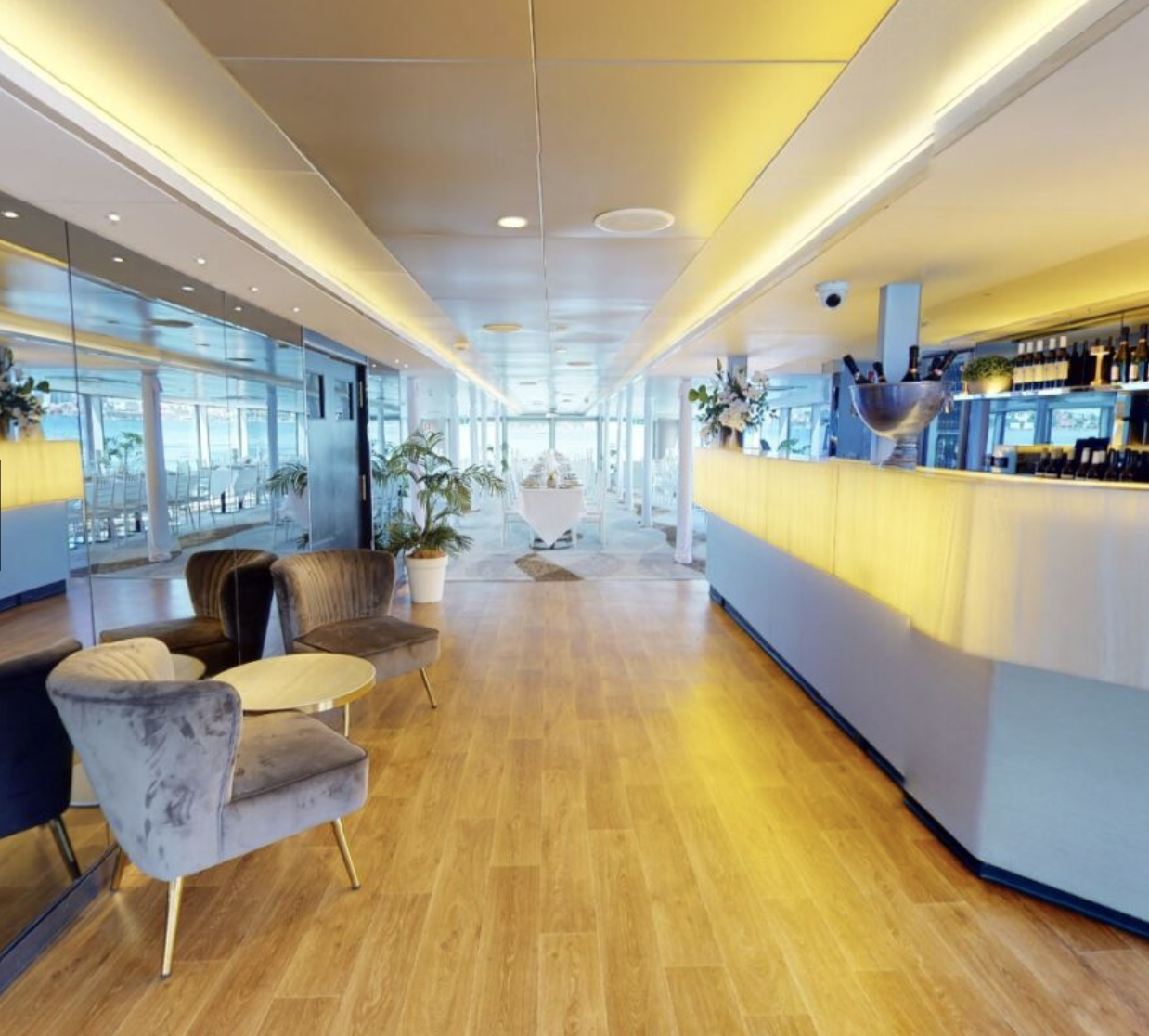 Captain Cook 3 Luxury function boat Sydney