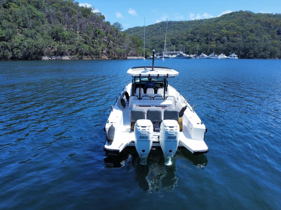 CHEEKY II Luxury Yacht Sydney