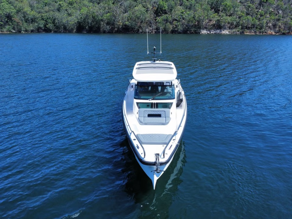 CHEEKY II Luxury Yacht Sydney