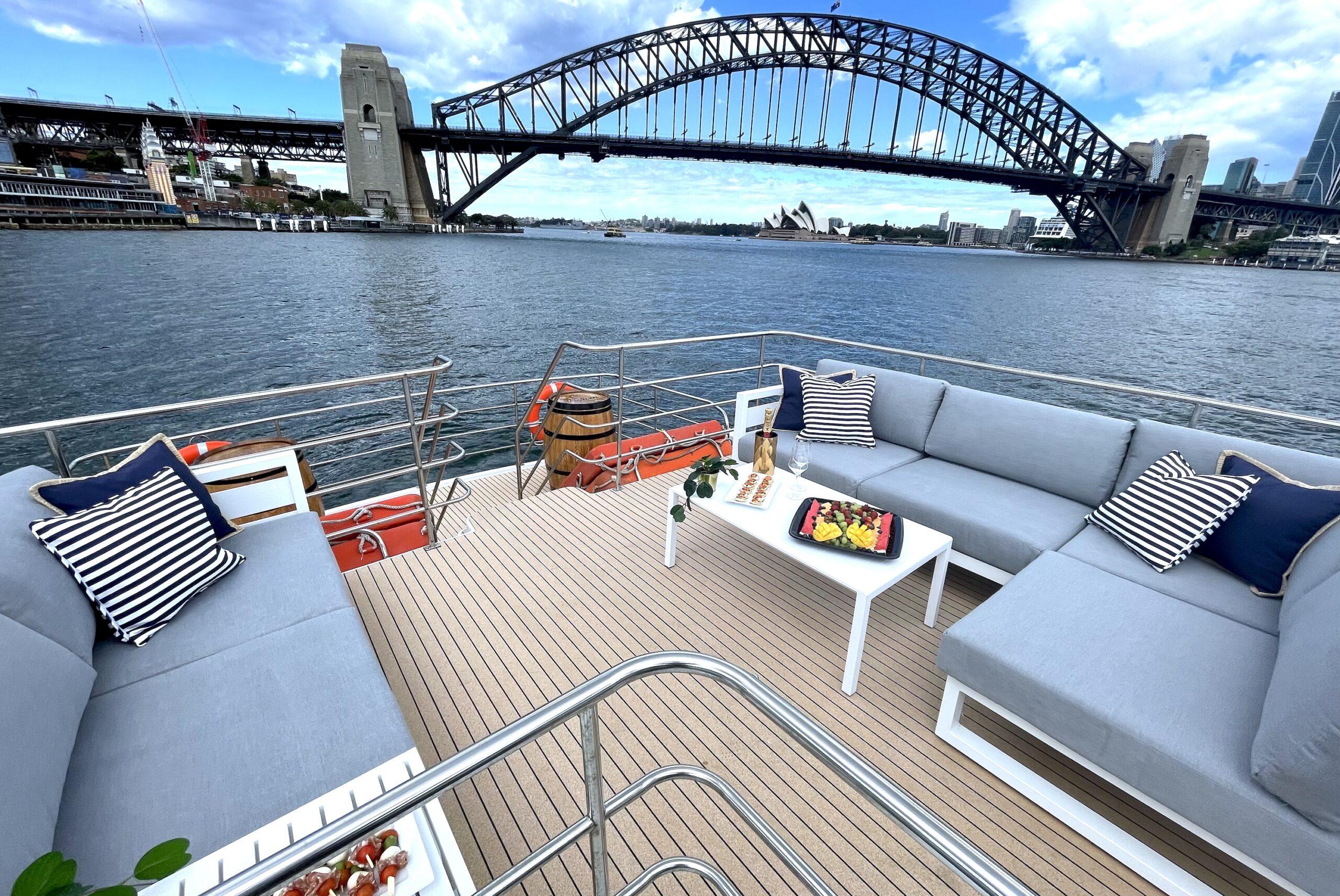 Heaven Luxury Boat Hire Sydney