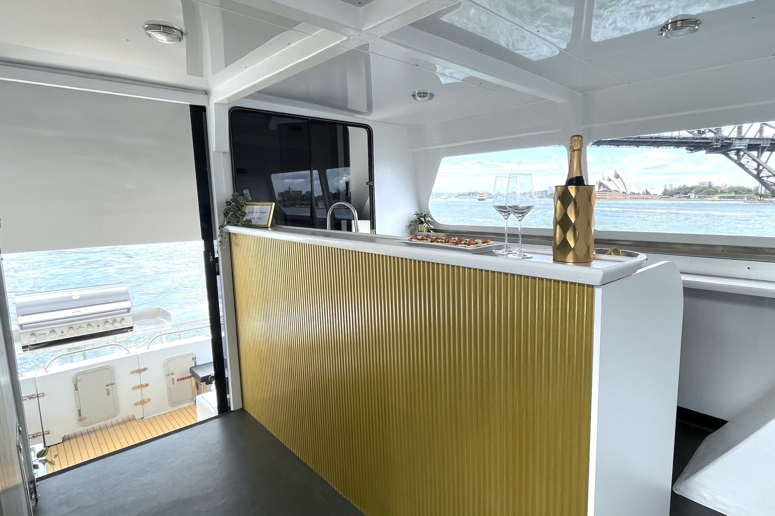 Heaven Luxury Boat Hire Sydney