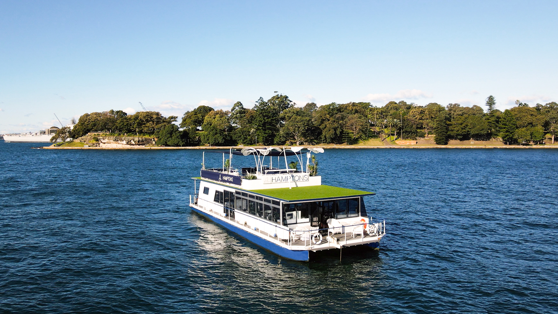 Hamptons Sydney Luxury Function boat Sydney