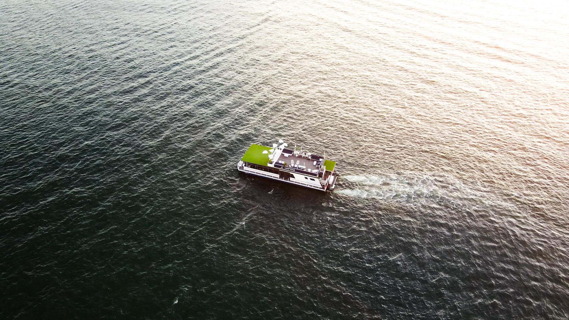 Hamptons Sydney Luxury Function boat Sydney