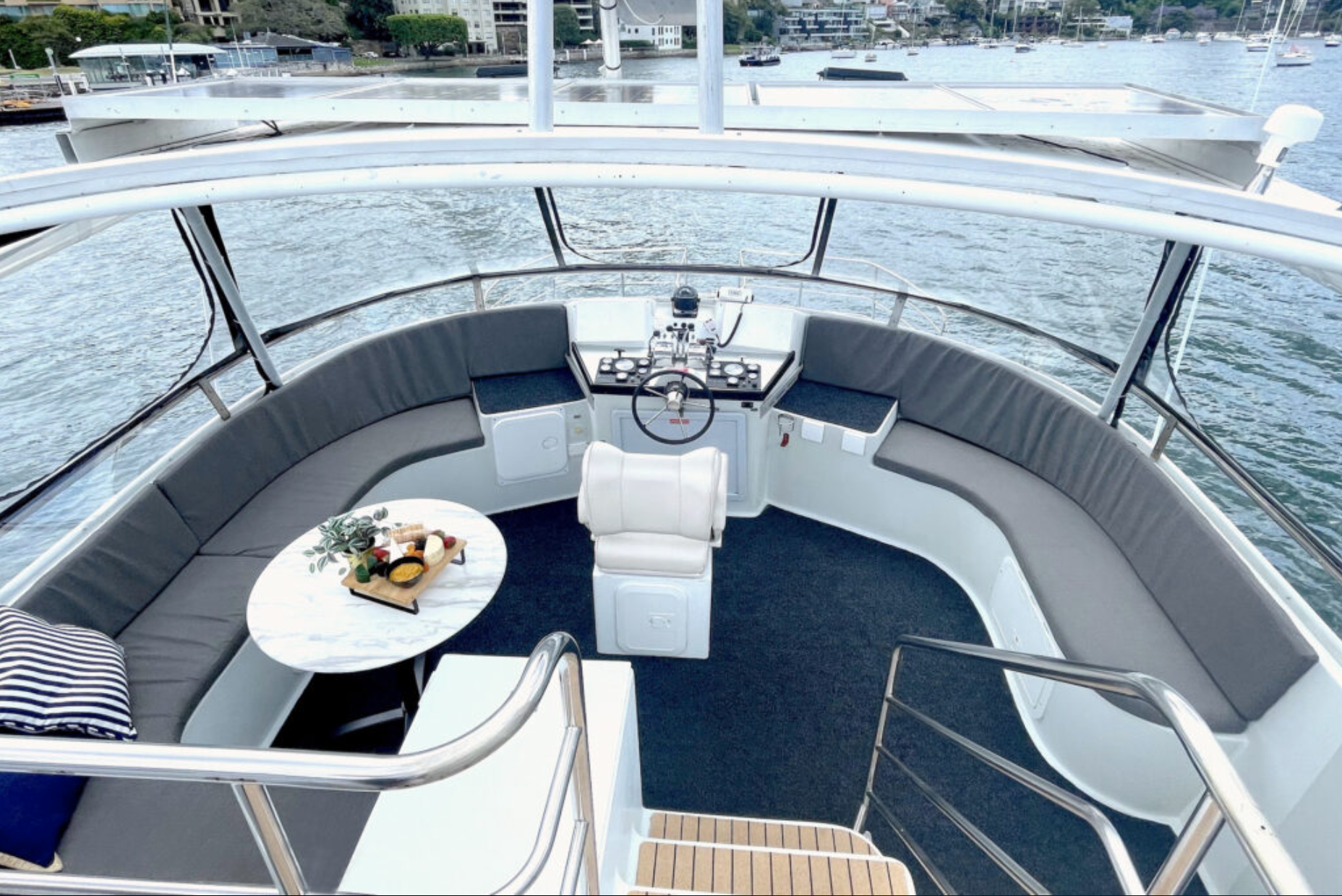 Heaven Luxury Boat Hire Sydney
