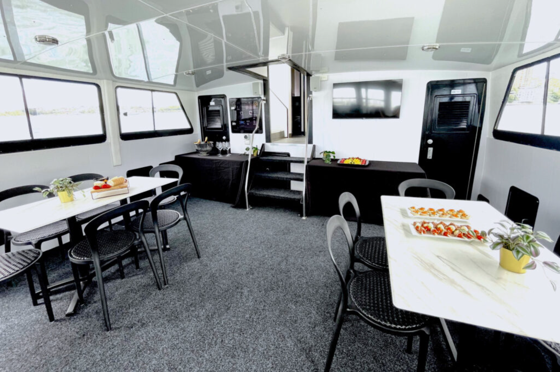 Heaven Luxury Boat Hire Sydney