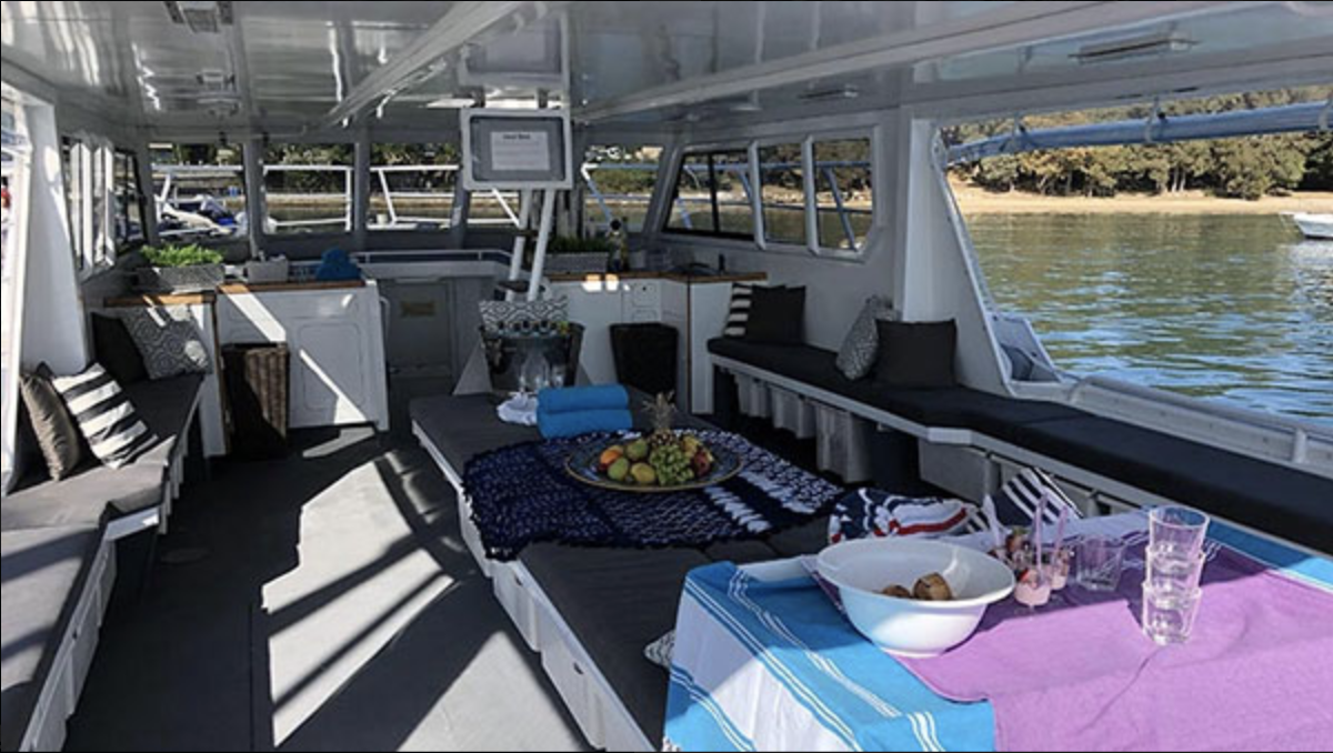 Hoochie Mumma Luxury Boat Sydney