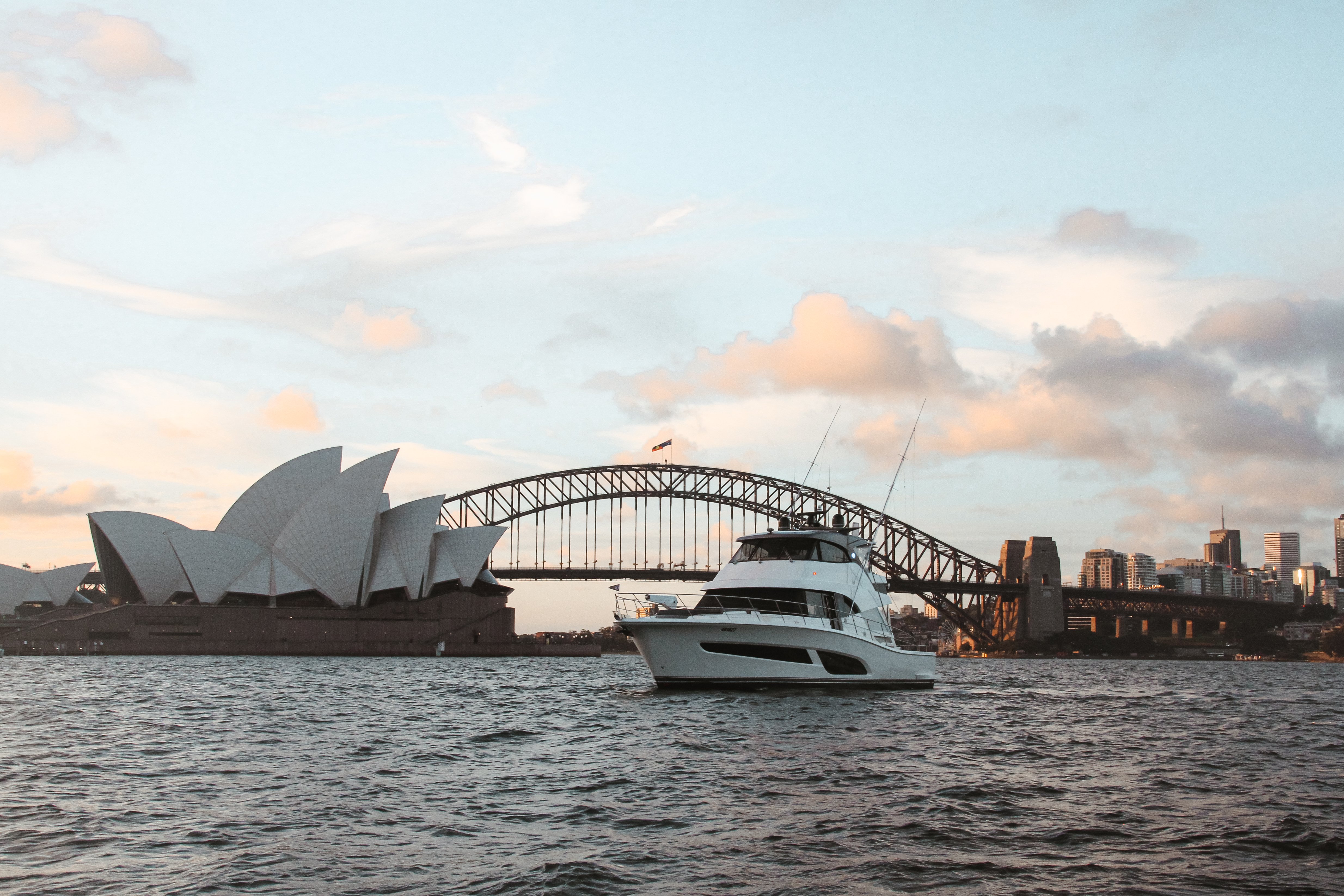 Isola Luxury Yacht Hire Sydney