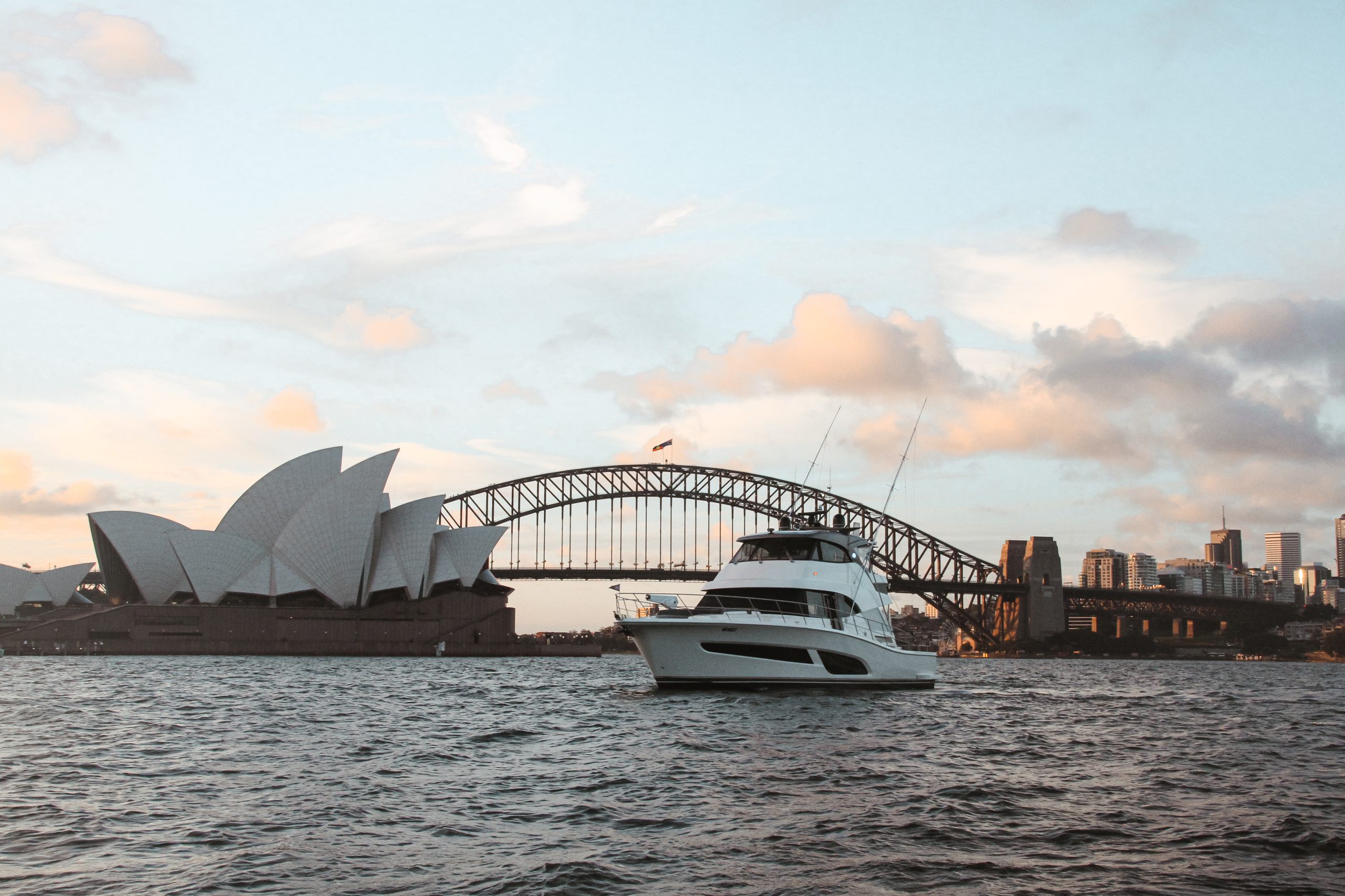 Isola Luxury Yacht Hire Sydney