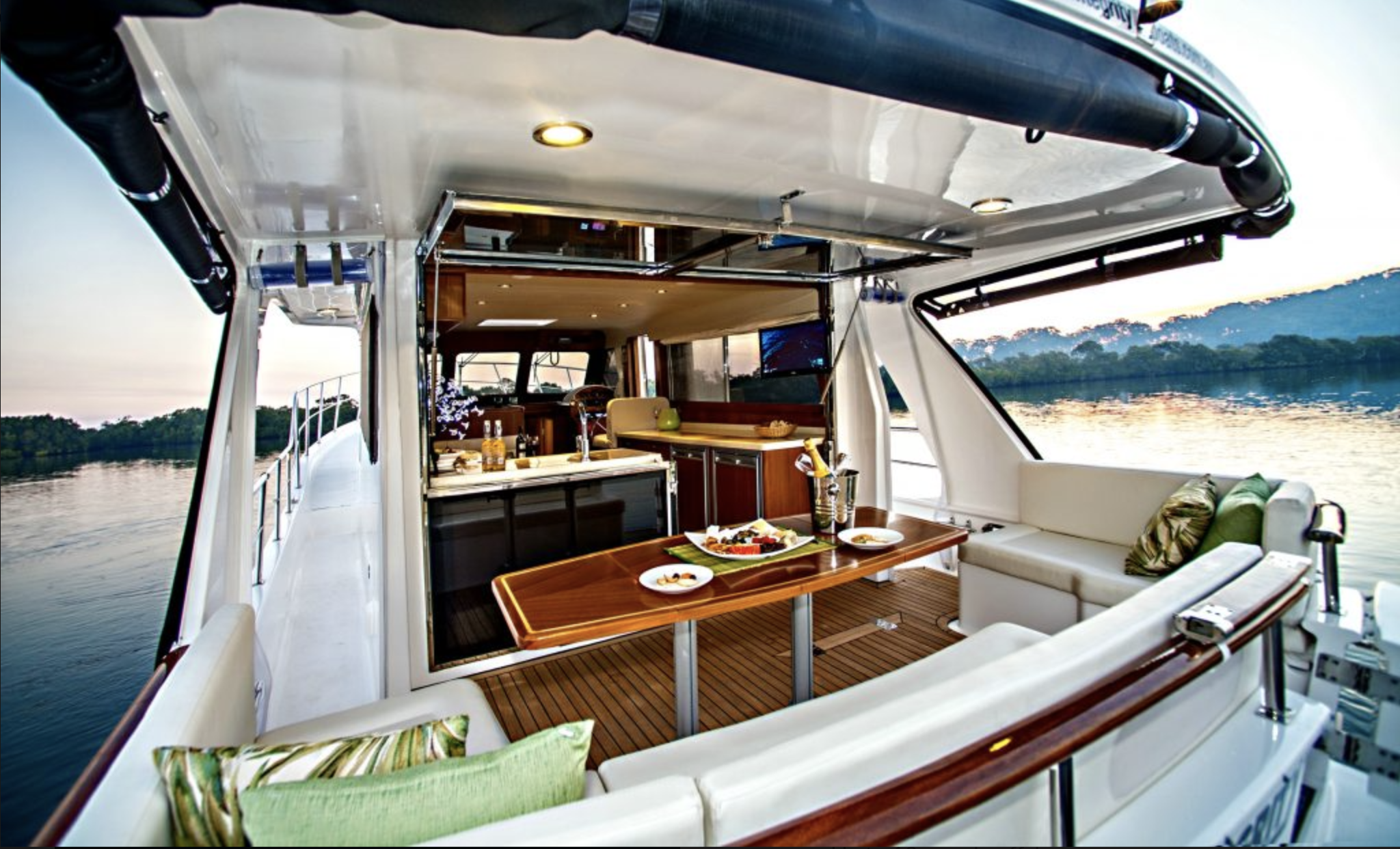 Iluka Luxury Boat Sydney