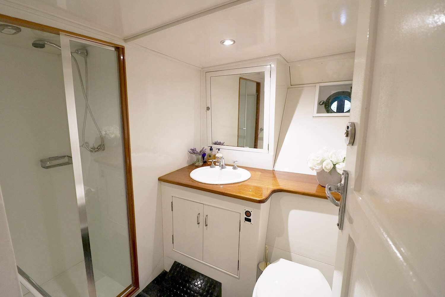 John Oxley Luxury Yacht Sydney