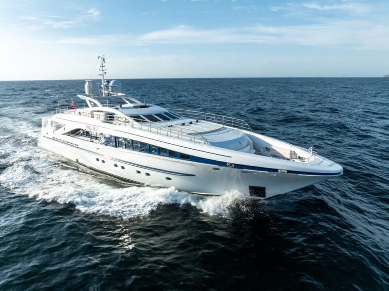 LUMIR Luxury Superyacht Sydney