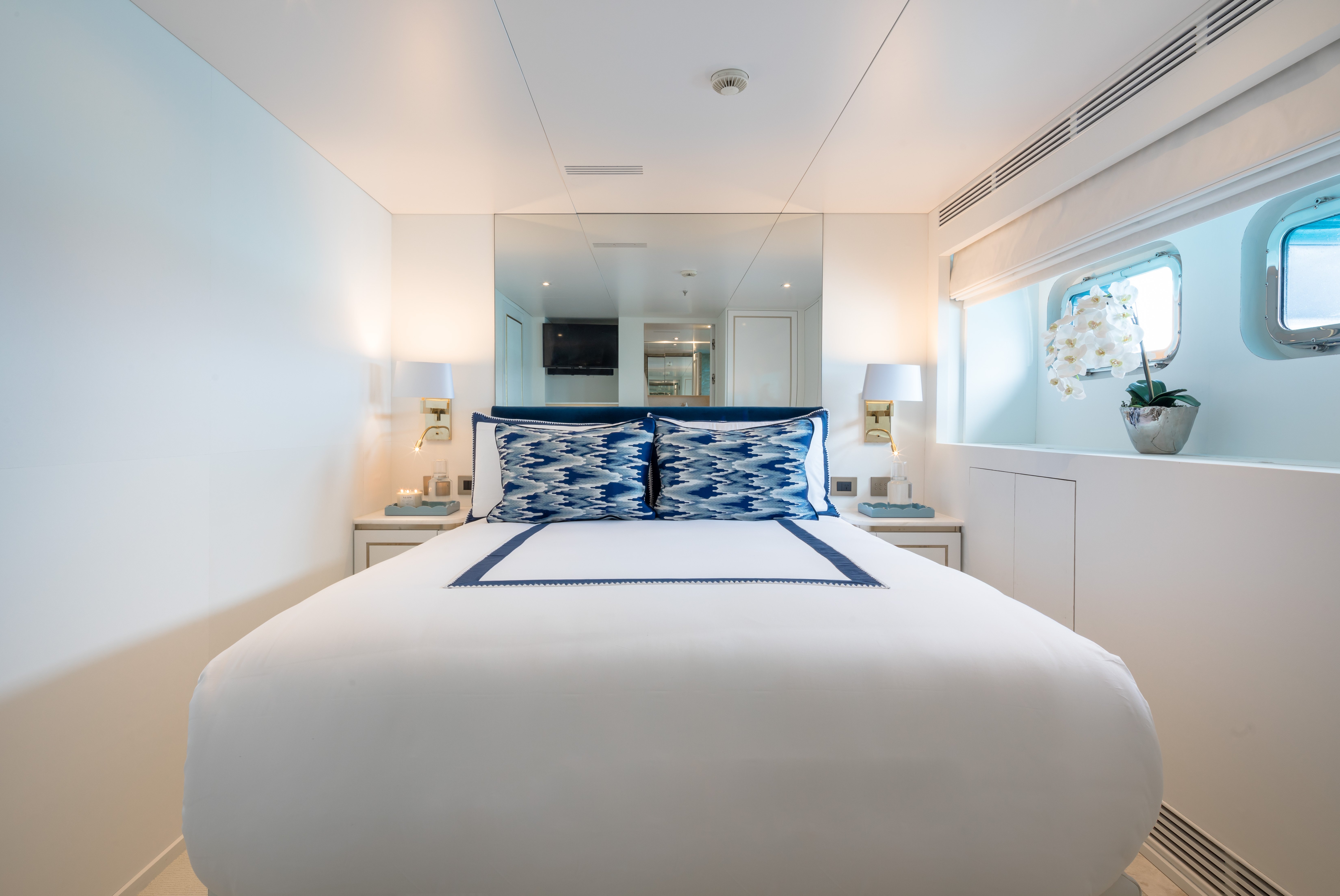 MISCHIEF Luxury Superyacht Sydney