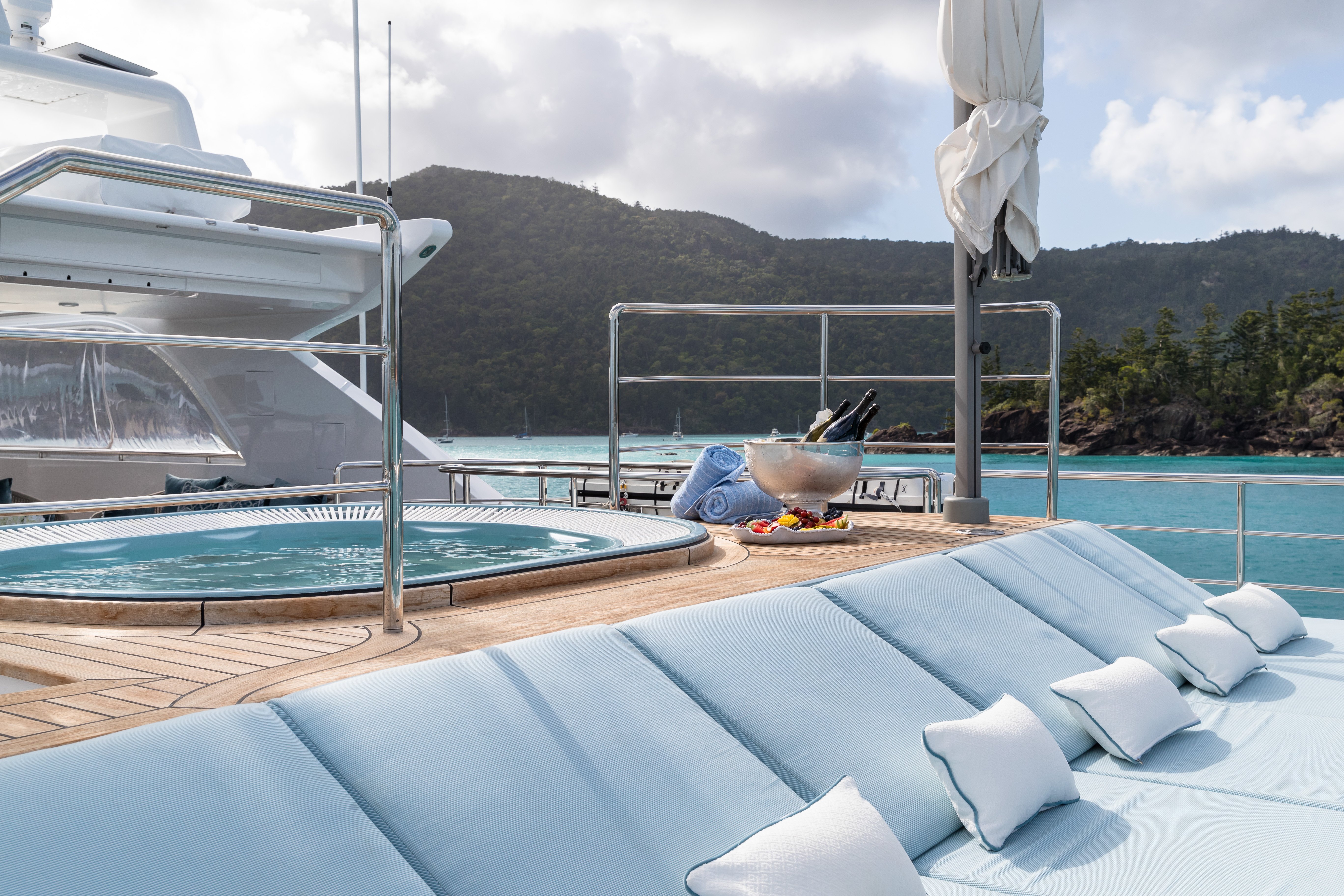 MISCHIEF Luxury Superyacht Sydney