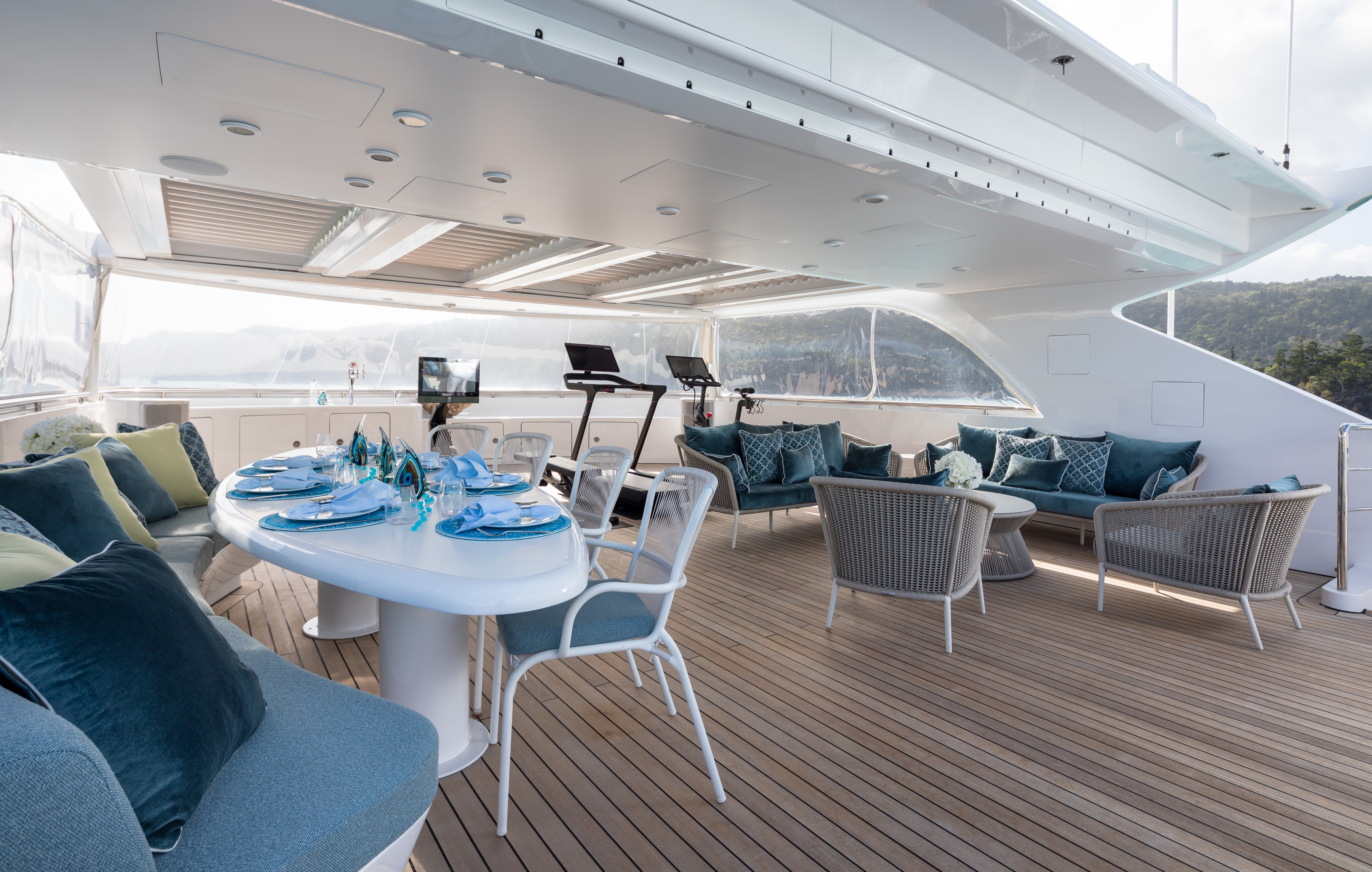 MISCHIEF Luxury Superyacht Sydney