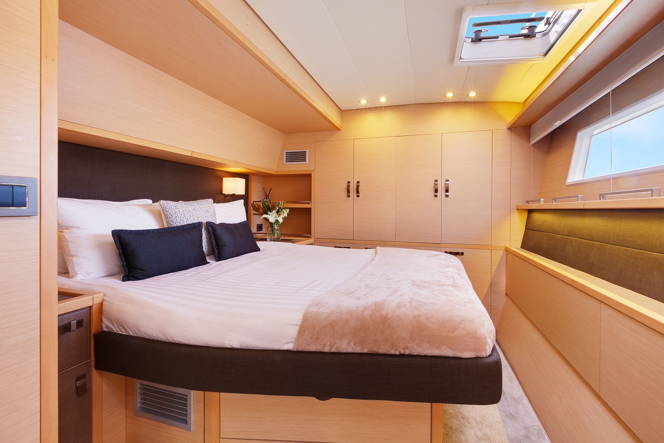 Mon Reve Luxury Catamaran Boat Hire Sydney