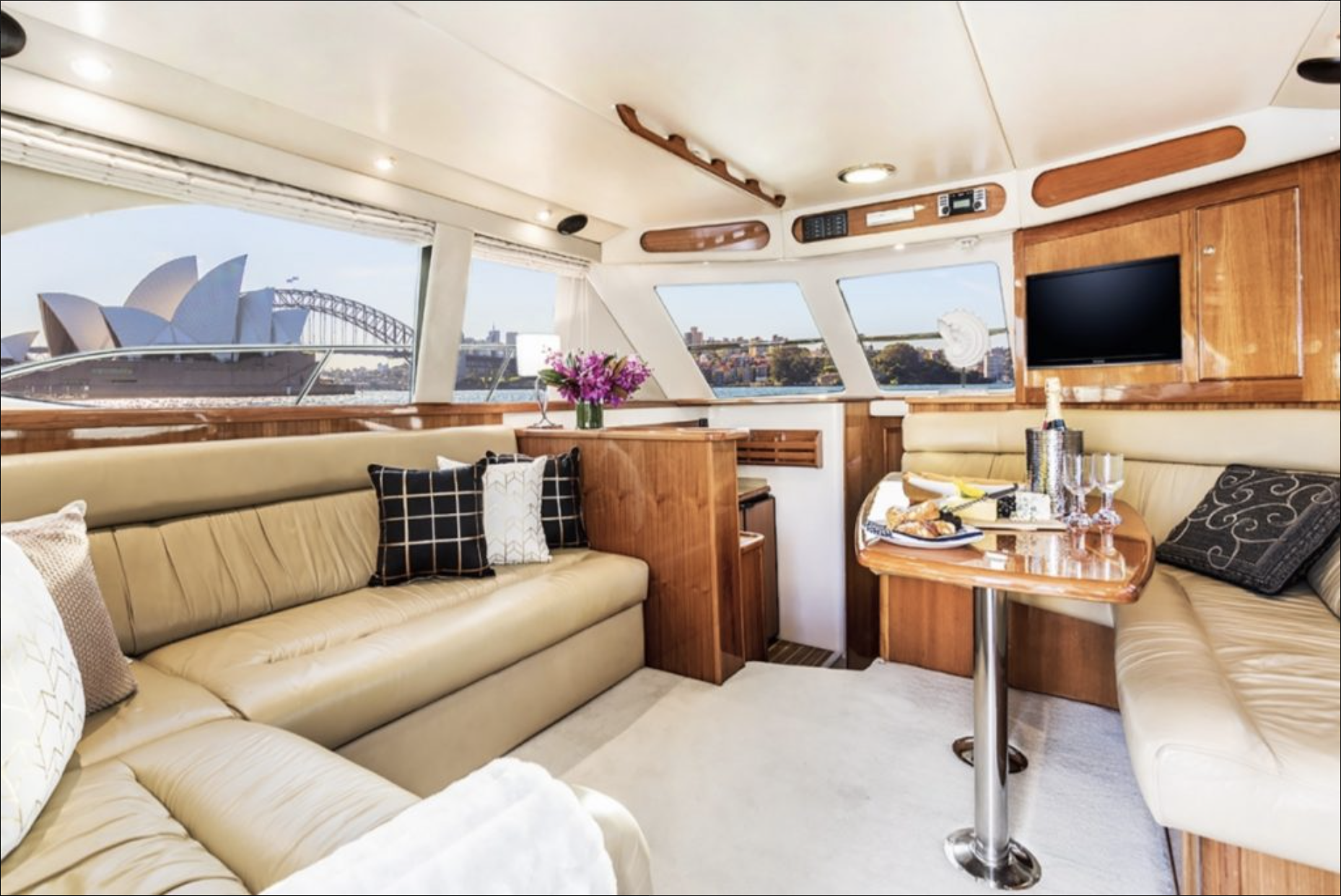 Ocean Blue Luxury Yacht Sydney