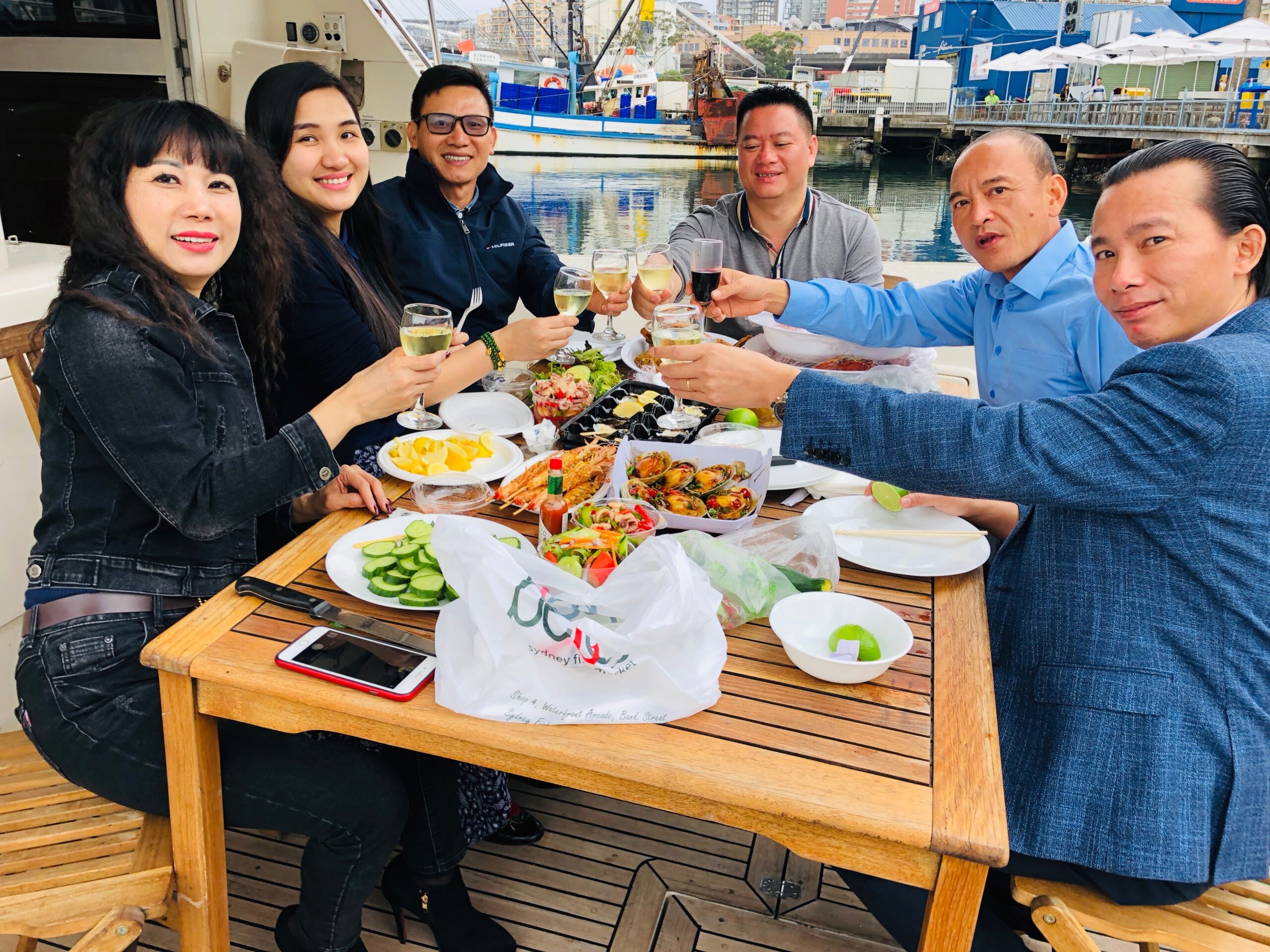 Platinum Luxury Boat Hire Sydney