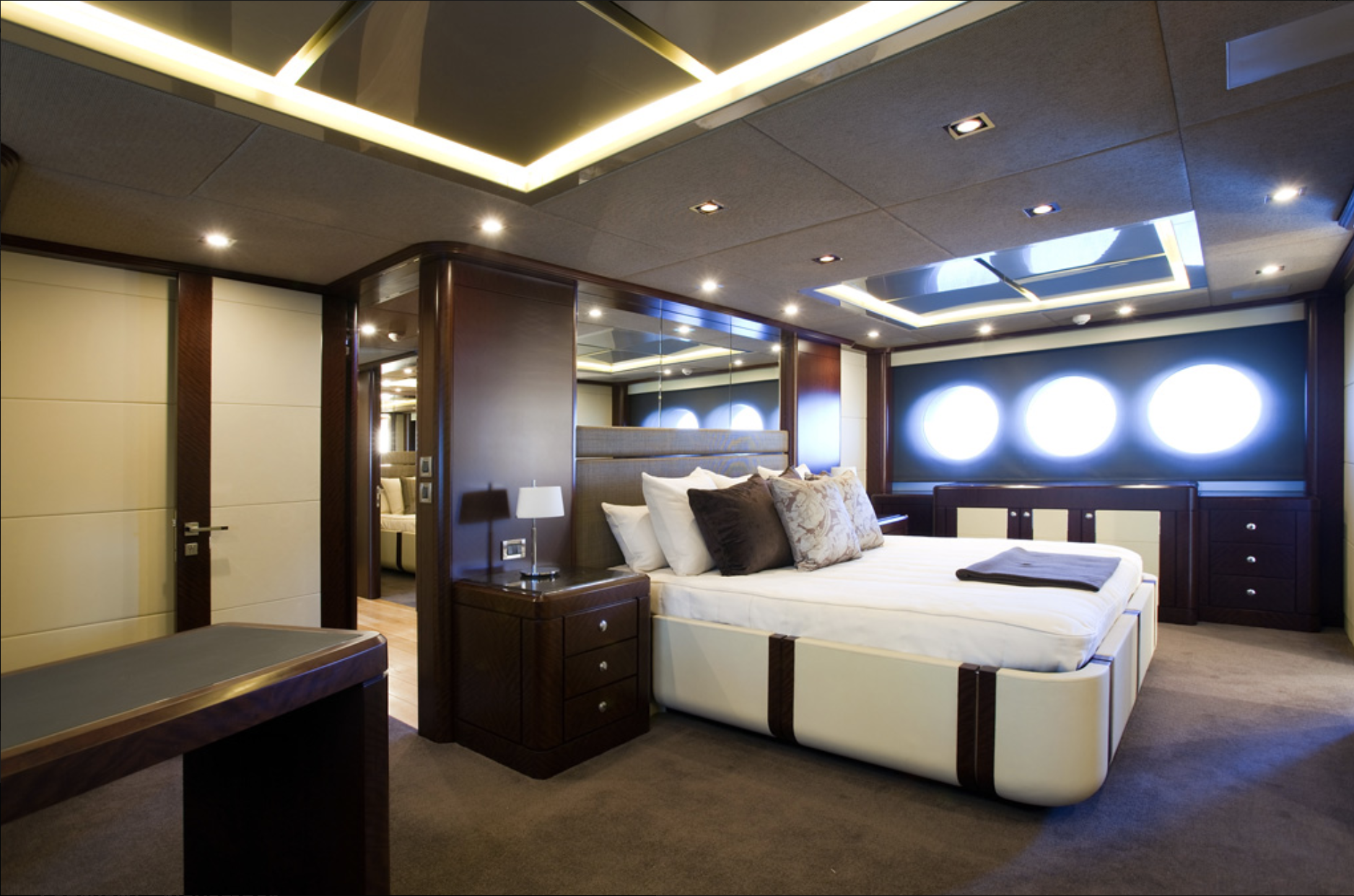 Quantum Superyacht Hire Sydney