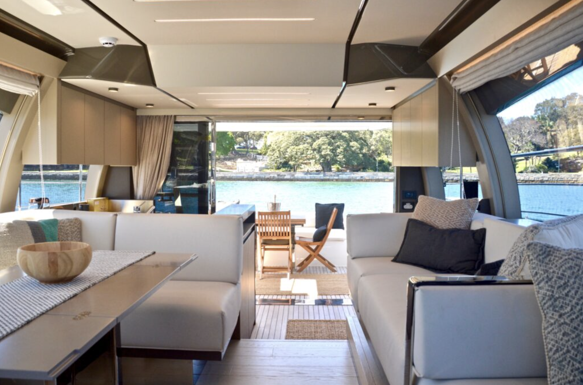 The Ribbon Luxury Boat Hire Sydney