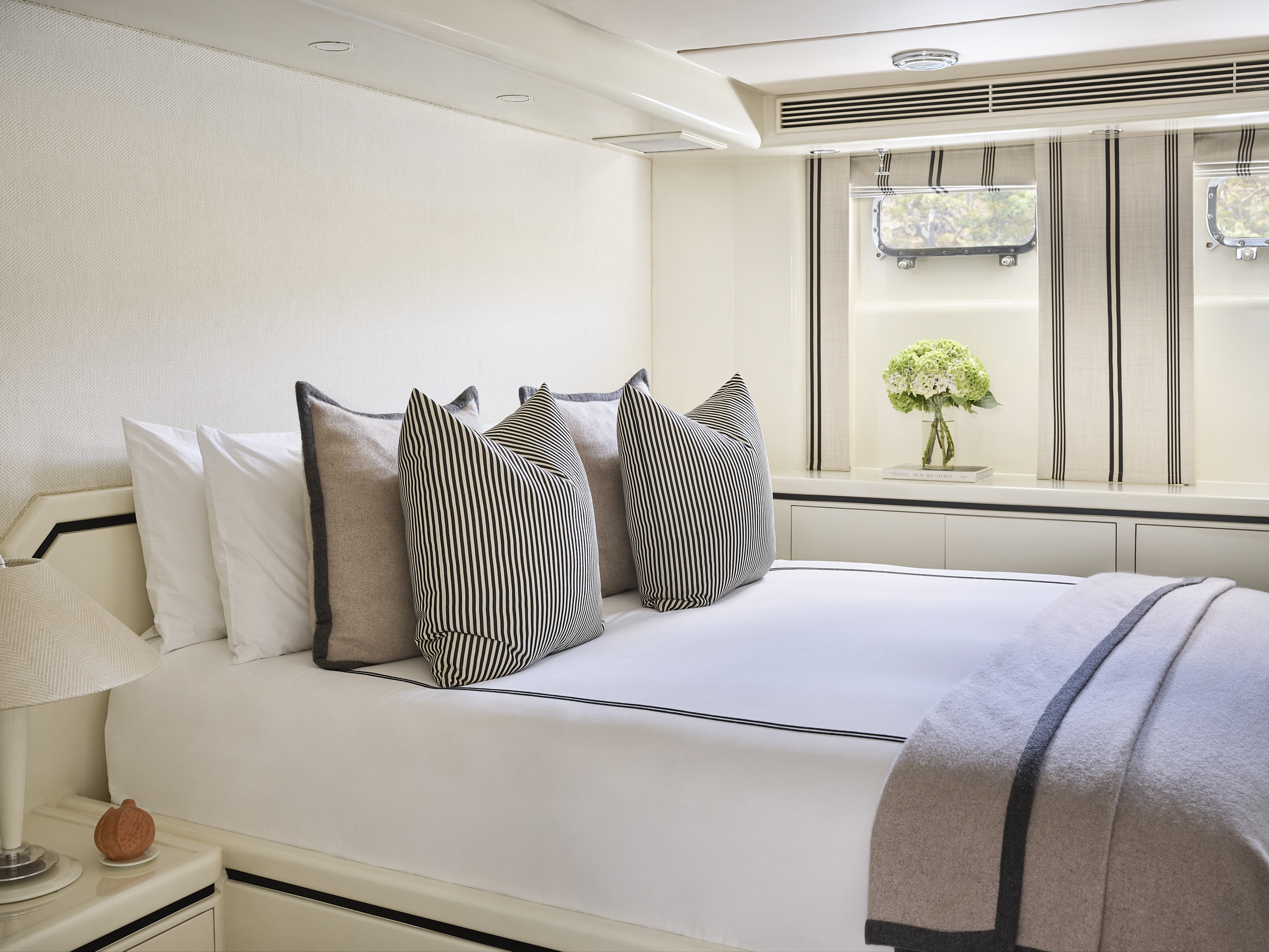 Sea Raes Luxury Superyacht Hire Sydney