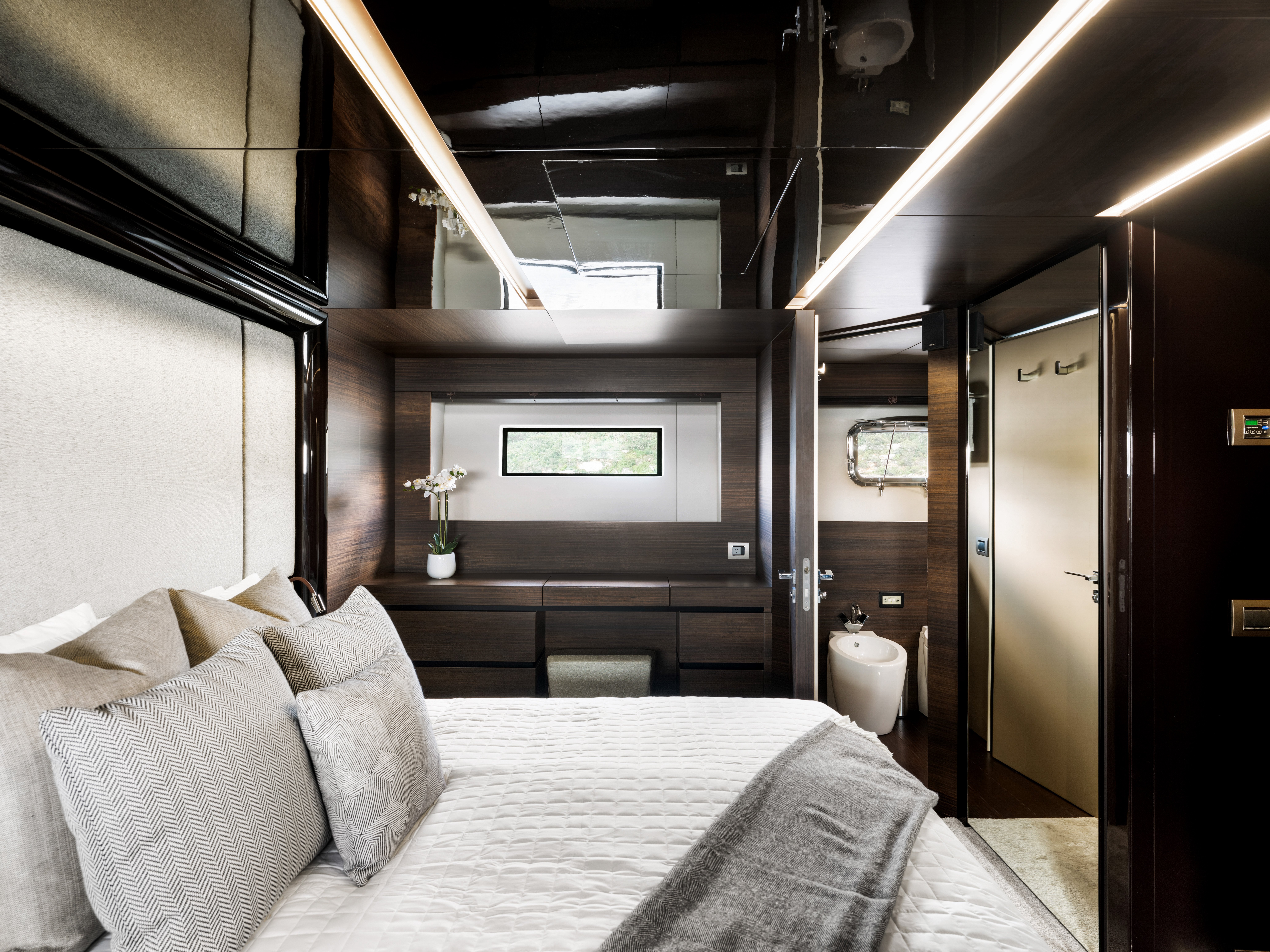 Shadow Luxury Super Yacht Sydney