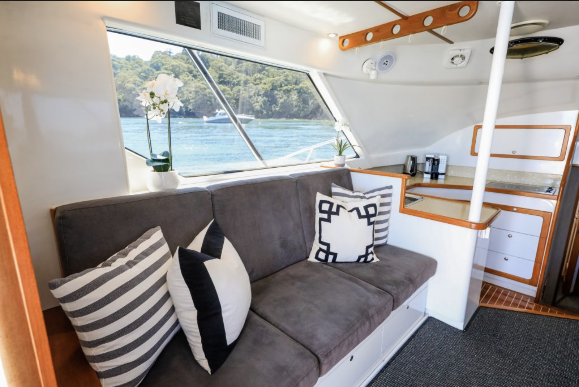 Shoki Luxury Boat Hire Sydney