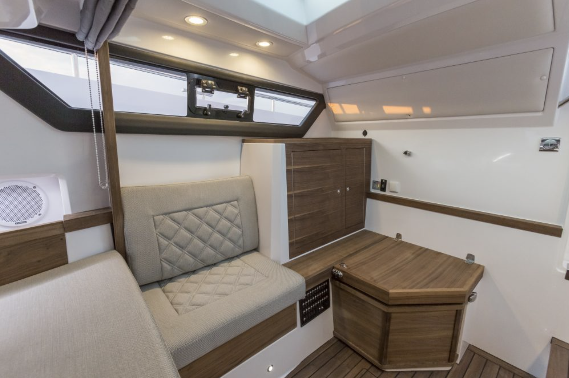 Spectre Luxury Boat Hire Sydney