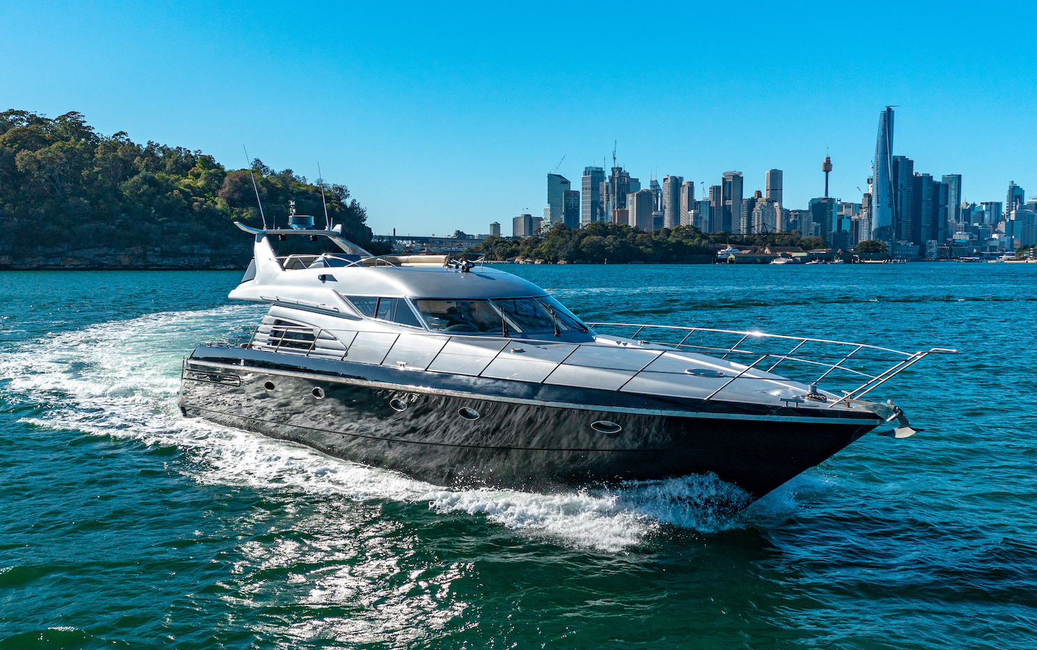Sunseeker Luxury Boat Hire Sydney