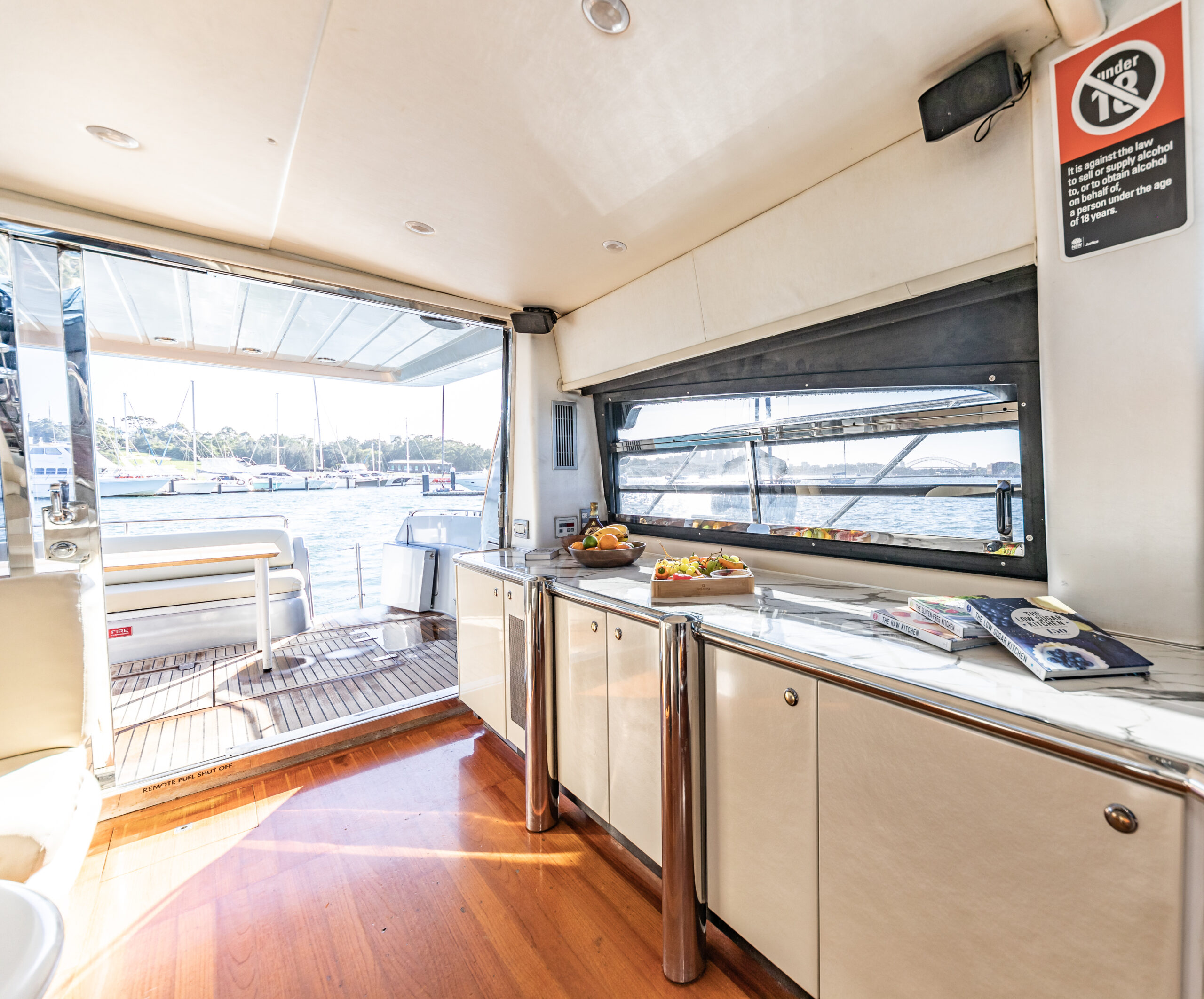 Sunseeker Luxury Boat Hire Sydney