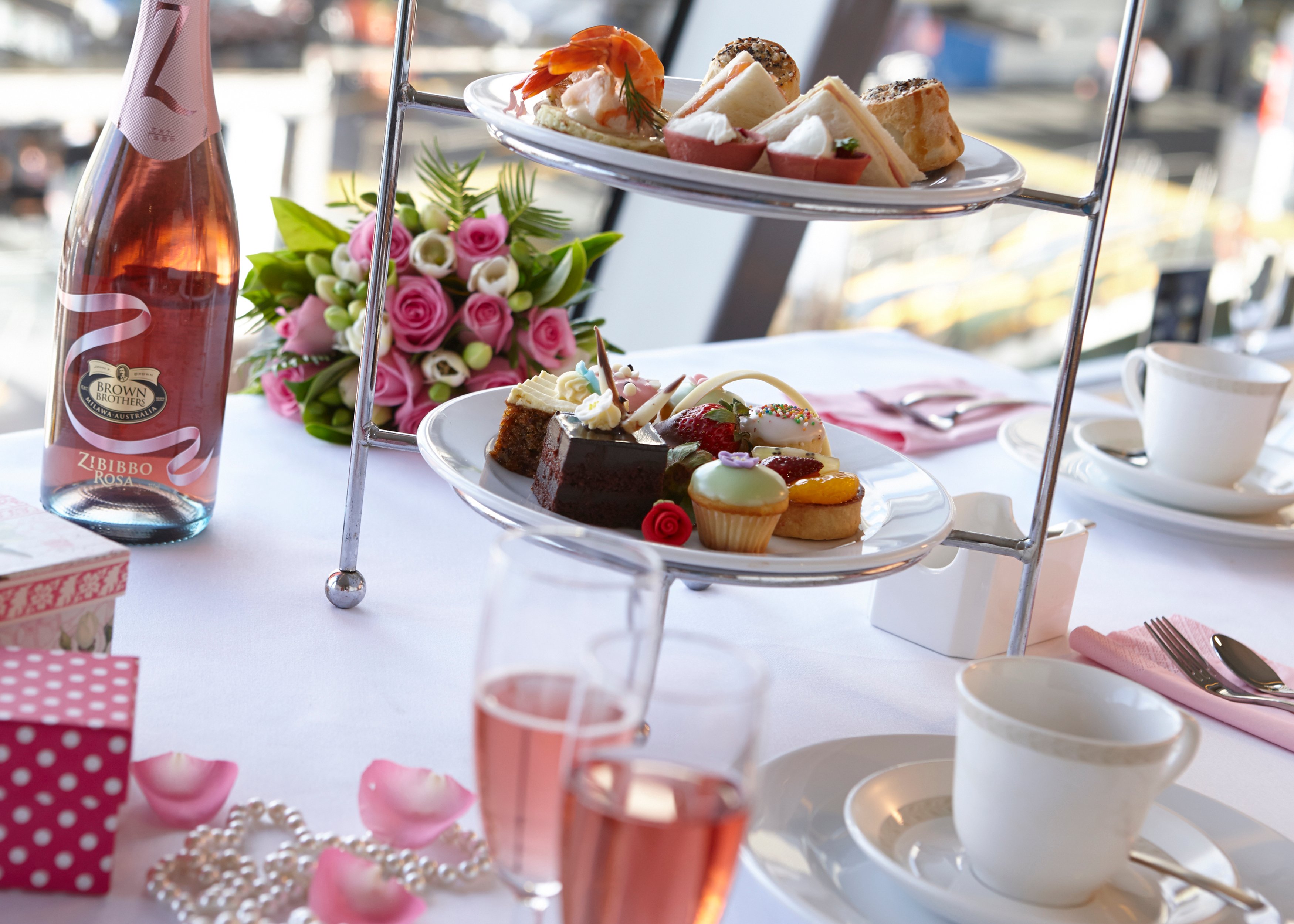 Sydney 2000 Luxury Function Boat Sydney