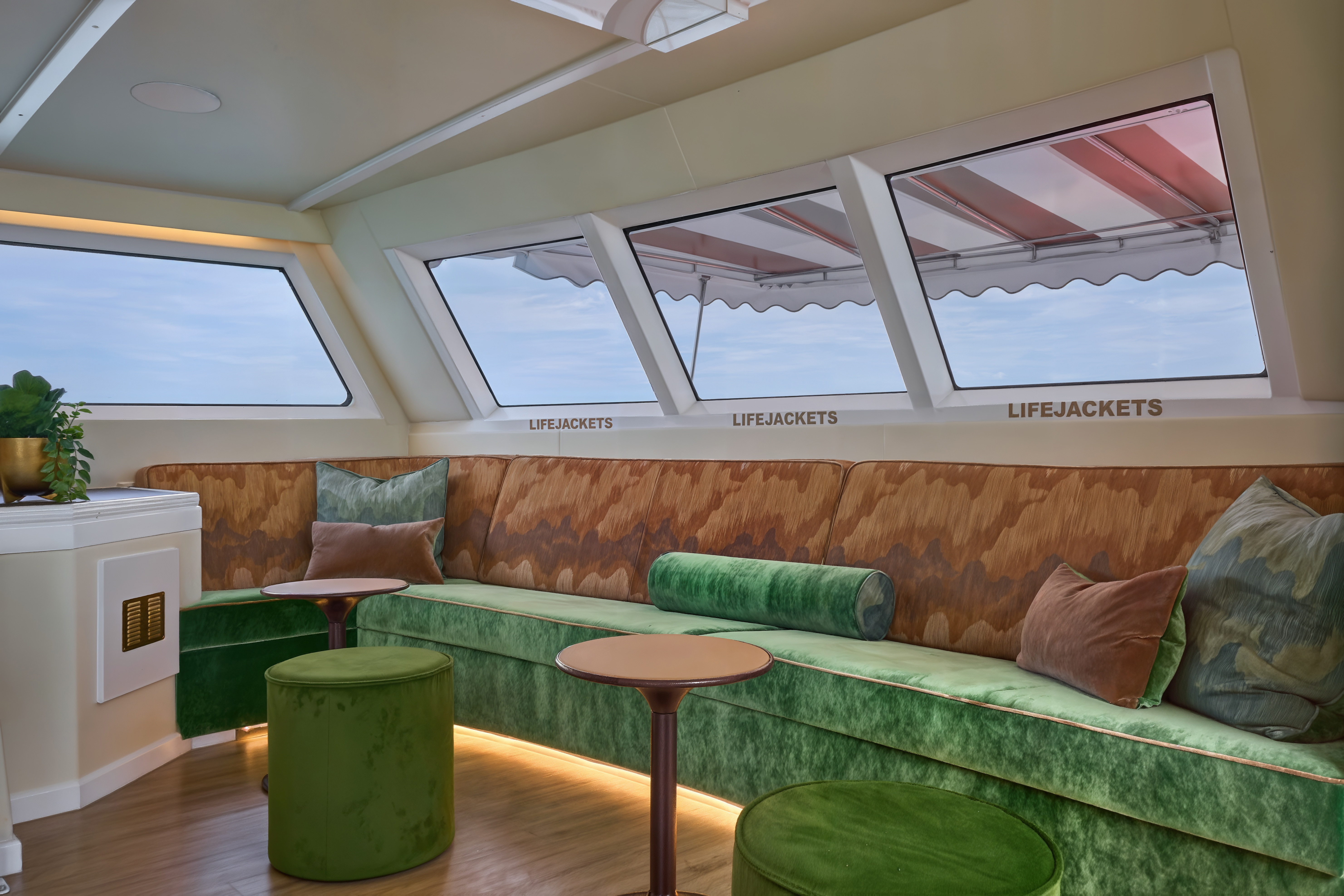 YOT Viva Luxury Yacht Sydney