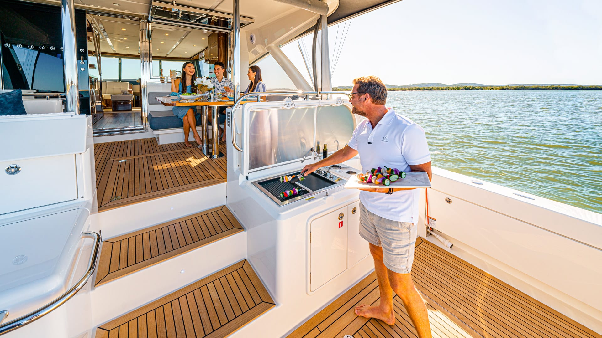 Isola Luxury Yacht Hire Sydney