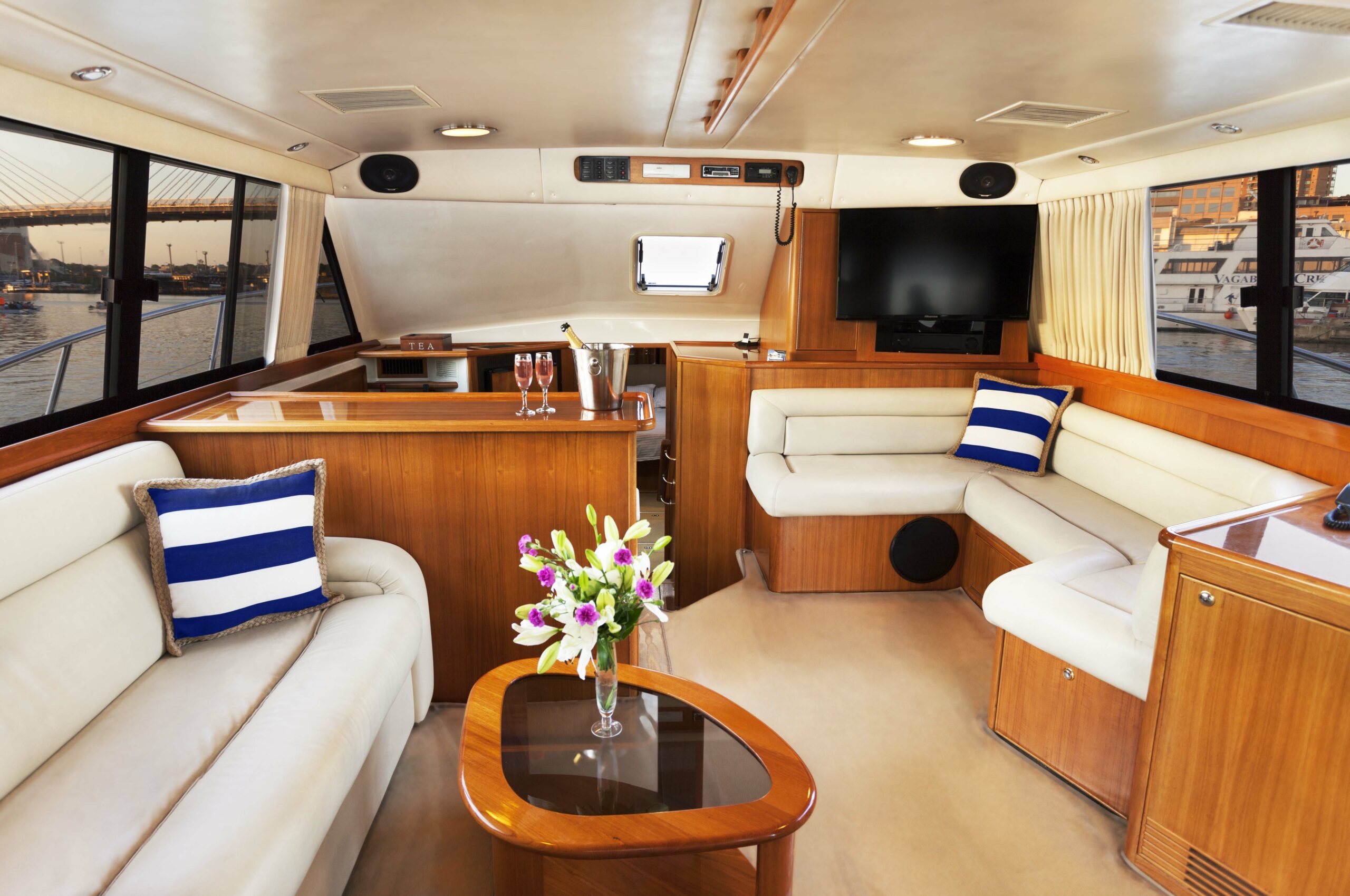 Platinum Luxury Boat Hire Sydney